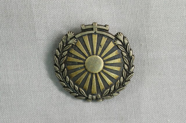 大日本國防婦人會紀念章 (共2張)