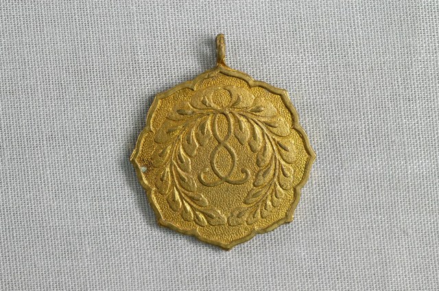 嘉義佛教婦人會徽章 (共2張)