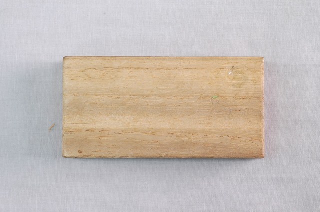 東勢角公學校三年全勤獎勵紀念章盒 (共1張)