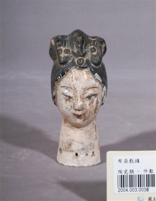 旦布袋戲偶頭 (共4張)