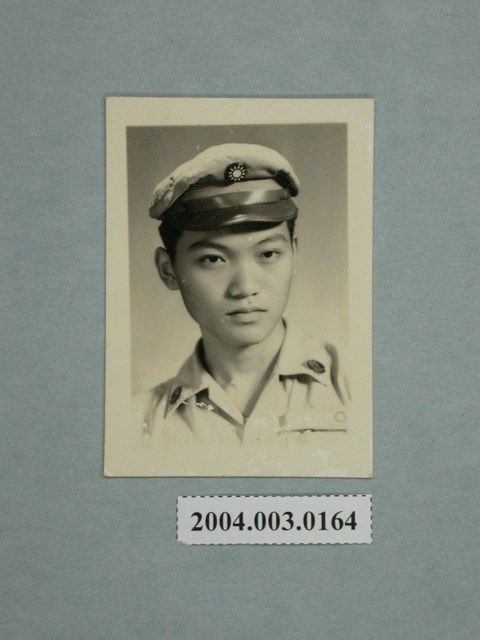 戴盤帽之男子個人半身照 (共1張)