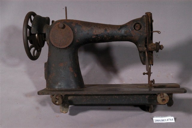 手搖式縫紉機 (共3張)