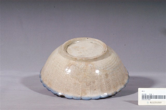 彩繪山水紋菱花口碗 (共3張)