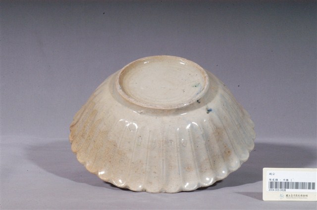 彩繪山水紋菱花口碗 (共3張)