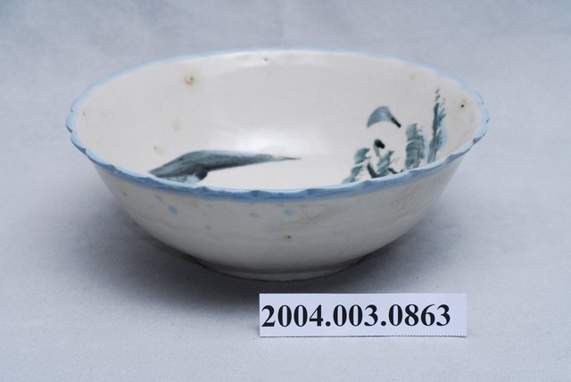 彩繪山水紋菱花口碗 (共2張)