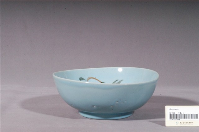 淡藍釉彩繪花卉紋碗公 (共3張)