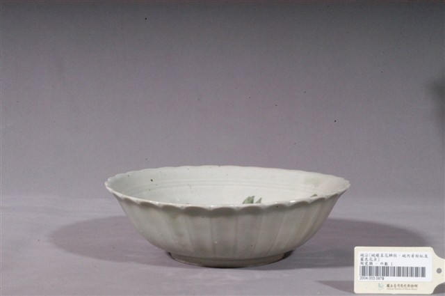 彩繪花卉紋綠釉花形碗 (共3張)