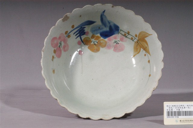 彩繪花卉紋花形碗 (共3張)