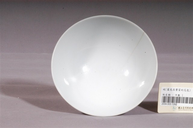 弥生窯轉印花卉紋白瓷碗 (共4張)