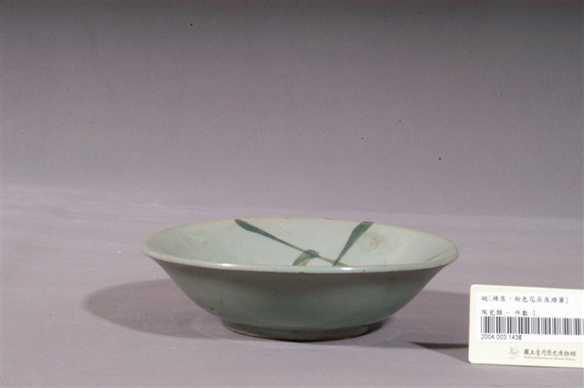 綠釉手繪花卉紋碗公 (共4張)