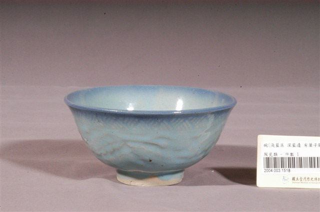 淺藍釉樹葉壓紋碗 (共3張)