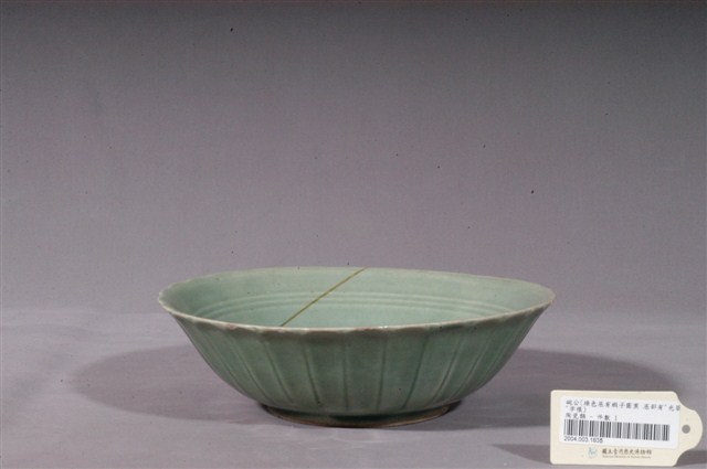 青瓷蝦紋碗 (共3張)