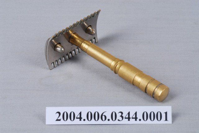 黃銅製安全刮鬍刀 (共2張)