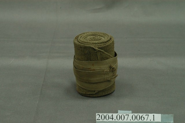 草綠色麻布綁腿 (共4張)