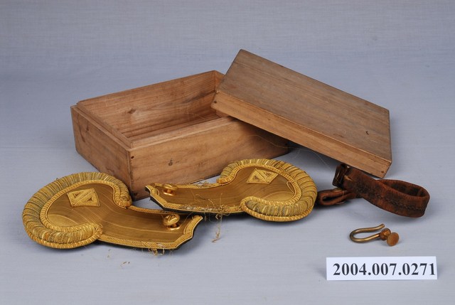 校長肩章套組 (共1張)