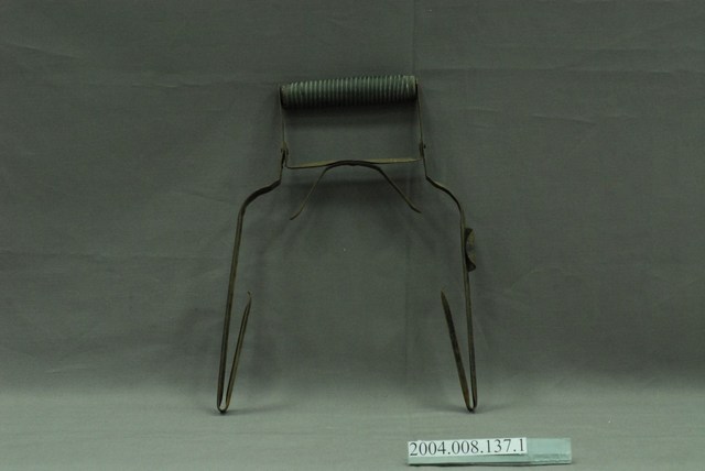 三層搪瓷飯菜盒提架 (共4張)