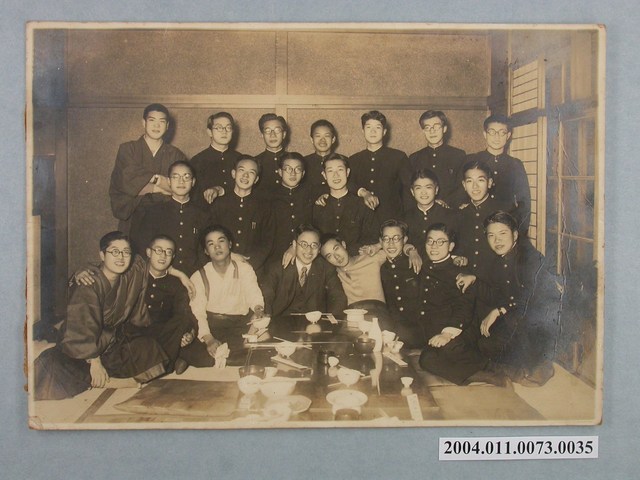 高校生合照 (共2張)