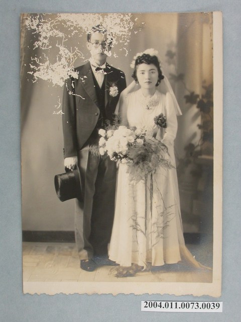 王育德與林雪梅婚紗照 (共2張)