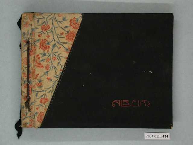 碎花封面黑白生活照相簿 (共36張)