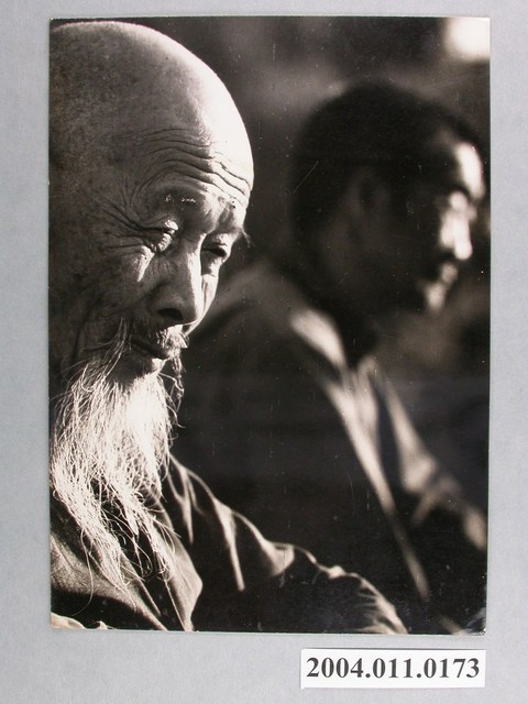 何懷東攝影作品「晨光」 (共2張)