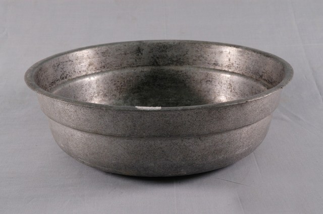 鋁製面盆 (共2張)