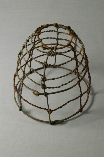 鐵絲牛嘴籠 (共2張)