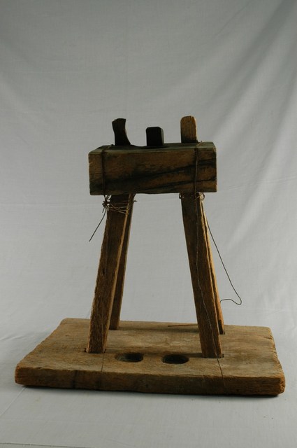 龍骨車支架 (共2張)