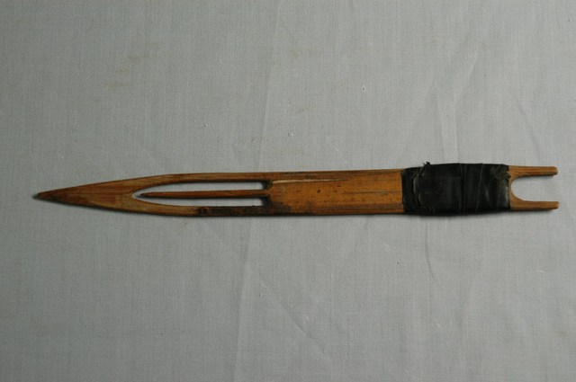 竹製結網器 (共2張)