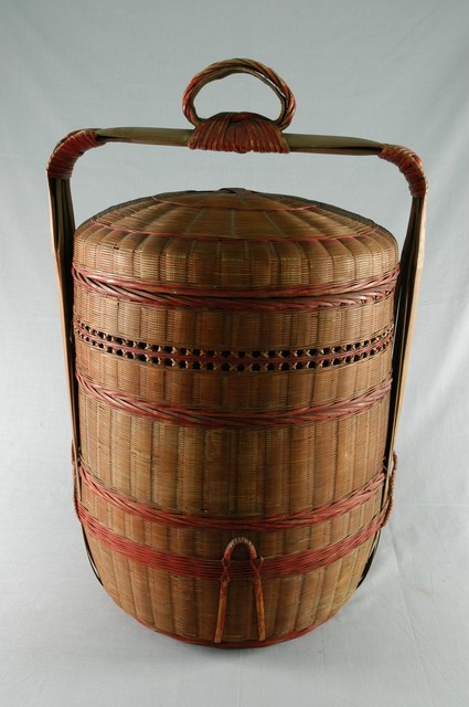 臺南公廨竹編3層𣛮籃 (共2張)