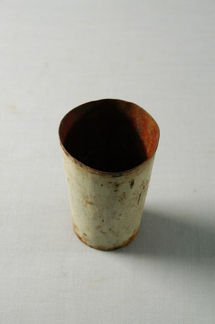 鐵製插香筒 (共2張)