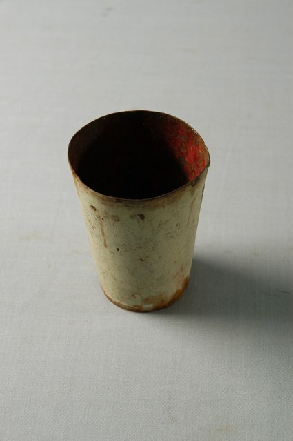鐵製插香筒 (共2張)