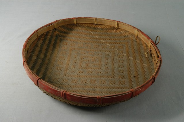 竹編供盤 (共2張)