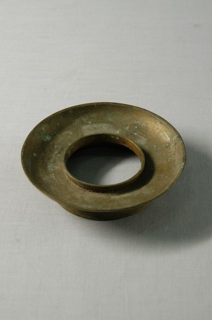 銅質底座 (共2張)