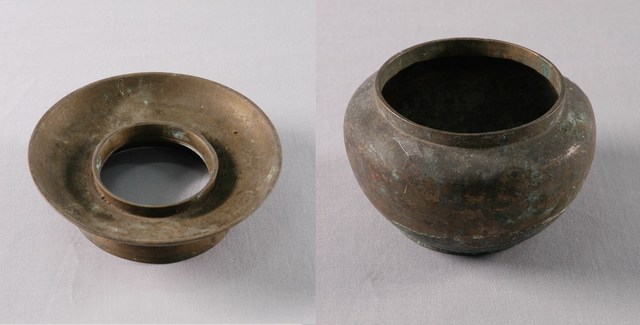 銅質供杯含底座 (共3張)