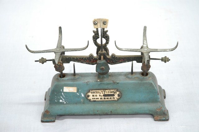 飯島製衡所製上皿天平枰 (共2張)