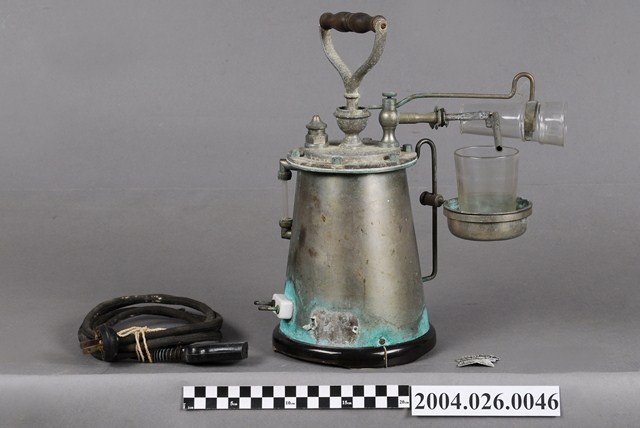 帝大式電熱蒸氣吸入器 (共5張)