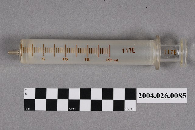 TOP 20 C.C.玻璃針筒 (共6張)