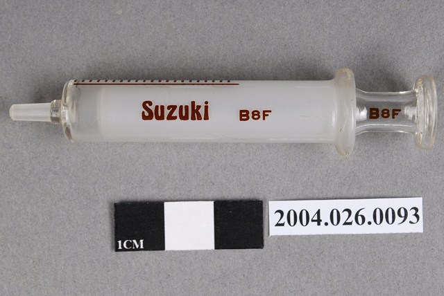 Suzuki 2 C.C.玻璃針筒 (共6張)