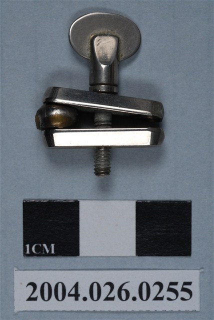 反射聚光鏡與頭套間連結零件 (共7張)