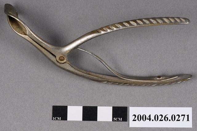 耳鼻喉科鼻鏡 (共4張)