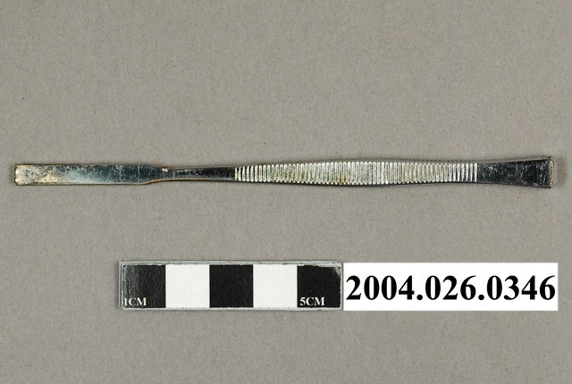 Y.IWATA耳鼻喉科骨鑿 (共4張)