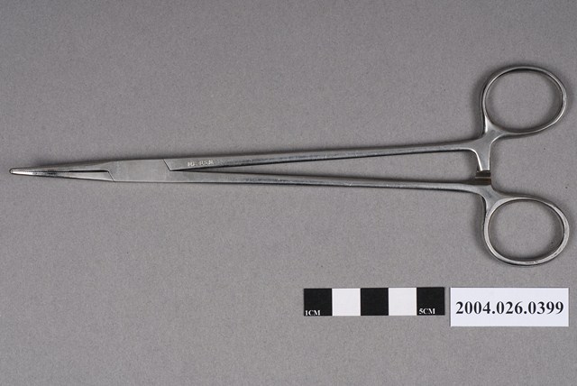 M.D.-U.S.N.彎半齒止血鉗 (共4張)