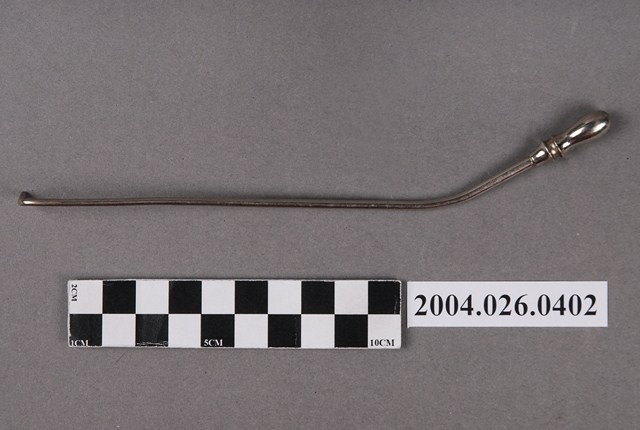 耳鼻喉科L型吸引管 (共4張)