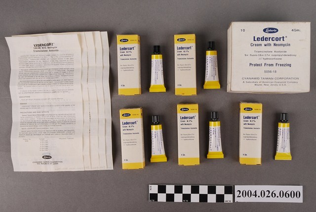 臺灣氰胺股份有限公司出品立可通新黴素霜劑 (共4張)