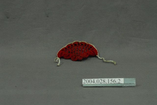 穿白邊紅毛線洋裝洋娃娃之帽子 (共2張)