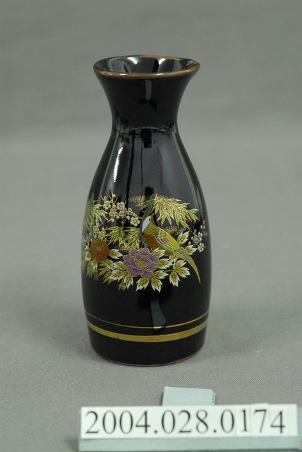 鳥圖案酒器 (共4張)