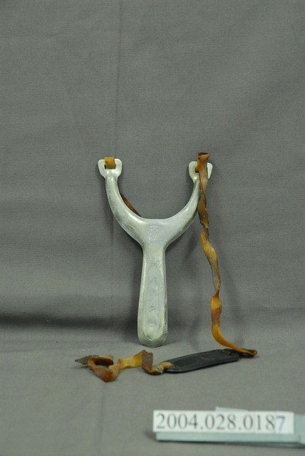 鐵製彈弓 (共2張)