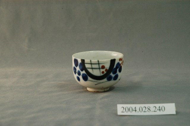 日式花紋小瓷杯 (共3張)