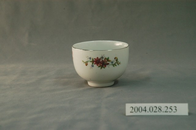 1977年臺北縣三重市農會贈小瓷杯 (共3張)