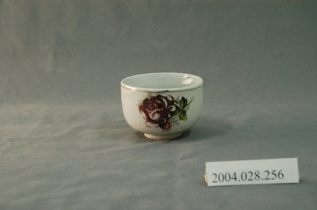 囍壽字小瓷杯 (共4張)